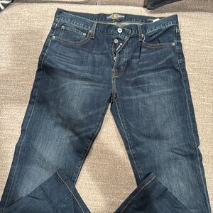 Never worn before lucky brand jeans. Size 36x32
